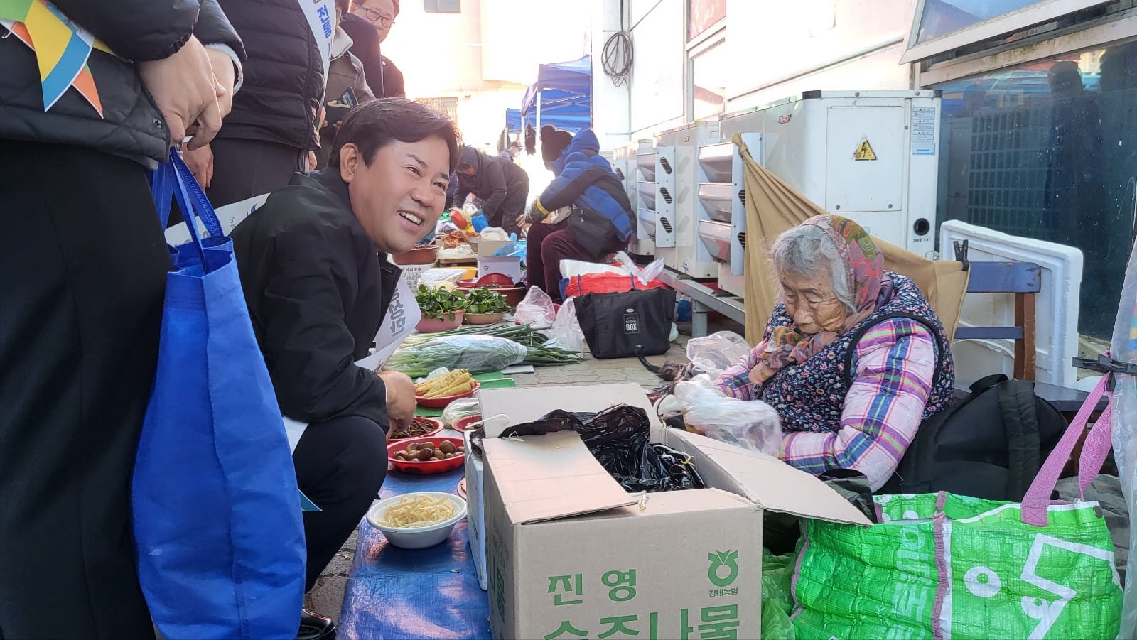 박정현 부여군수, 설맞이 전통시장 방문