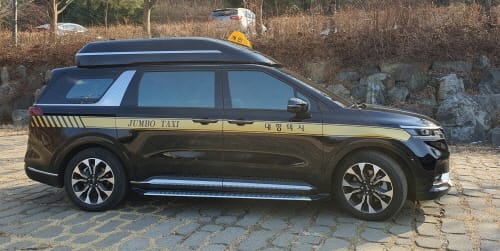 대형택시로 차별화된 택시 서비스 시작