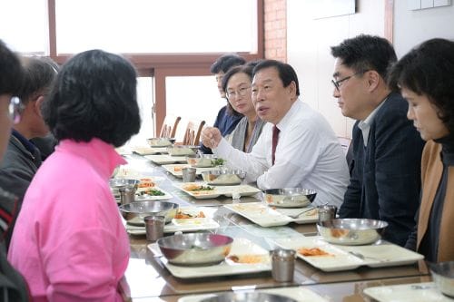 최민호 시장, 농업-농촌 발전 강조