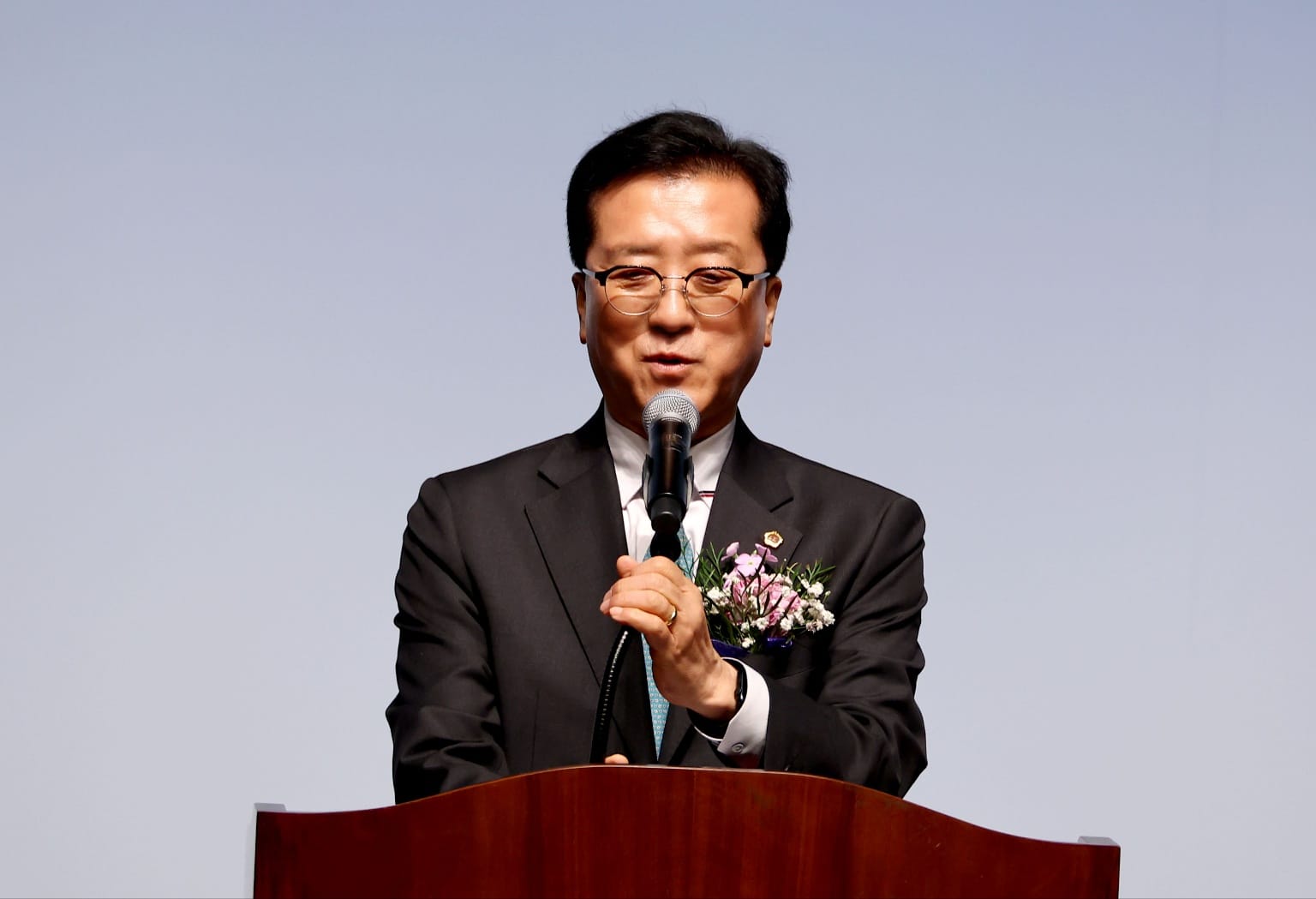 대전시의회 조원휘 의장 “학원장 등 권익 신장에 지원 약속”