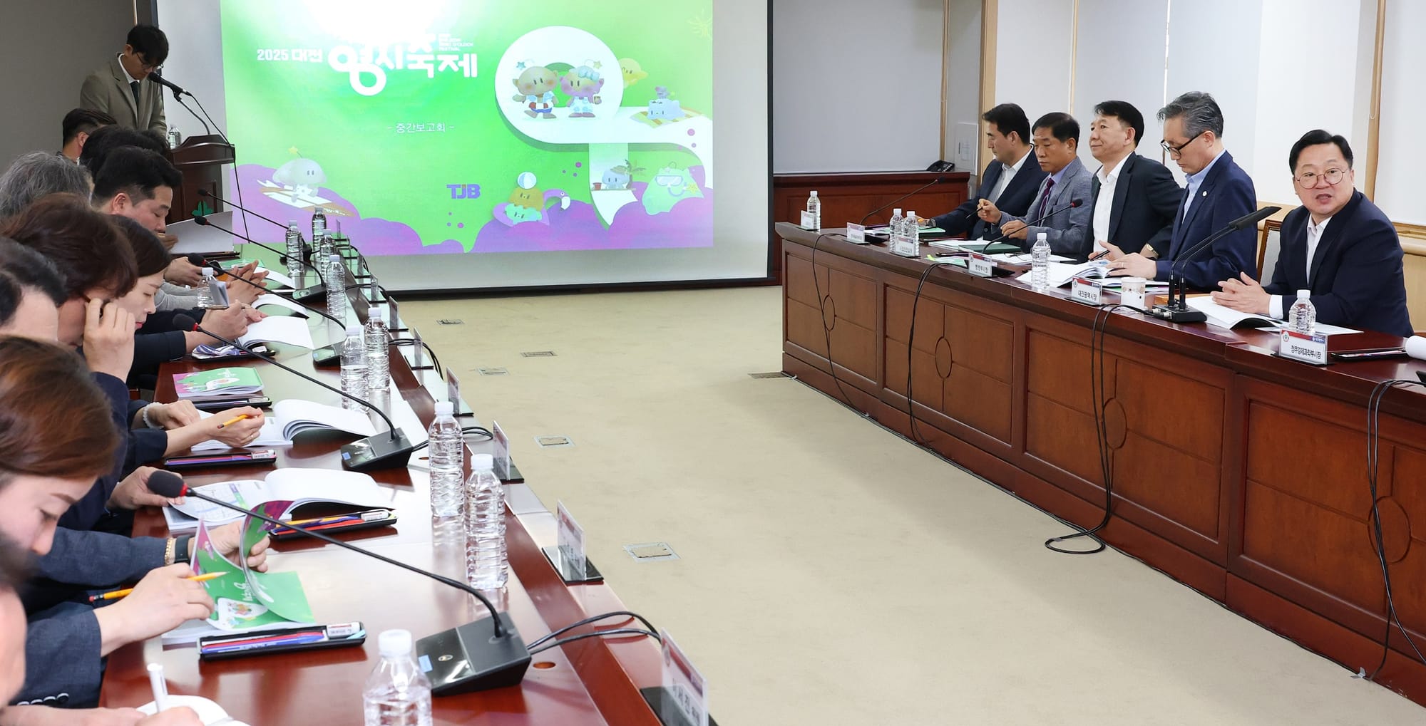 올여름 휴가 ‘2025 대전 0시 축제’로 시간여행 떠나자