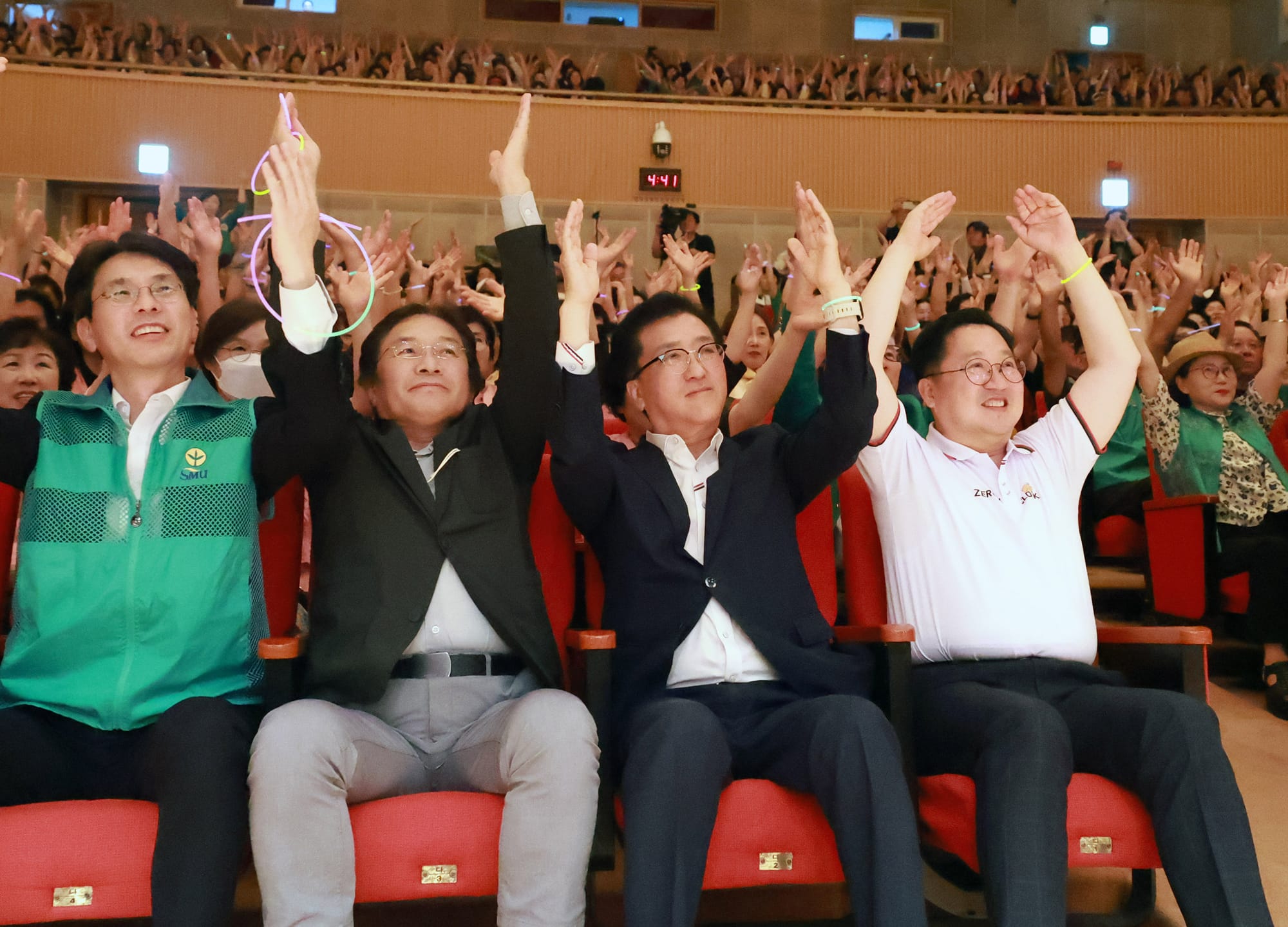 대전시의회 조원휘 의장 “0시축제 숨은 저력 자원봉사자에 감사”