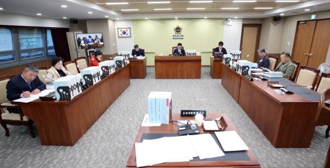 충청남도의회 행정문화위원회, 내년 예산안 10억 3800만 원 삭감