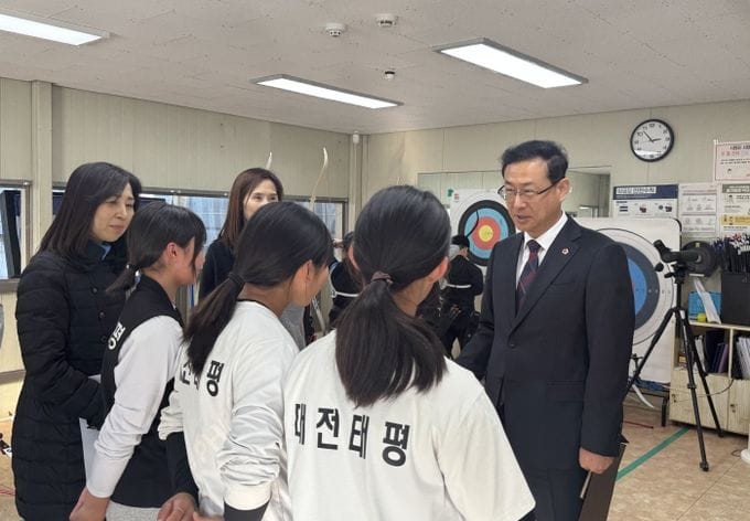 대전시의회 민경배 의원, 교육 현장과의 소통으로 실천형 의정활동 펼쳐