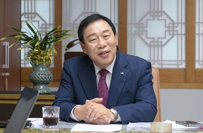 최민호 세종시장, 제2대 충청광역연합장 선출