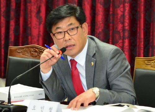 ‘컴퓨터 350대 저소득층학생 지원’ post image
