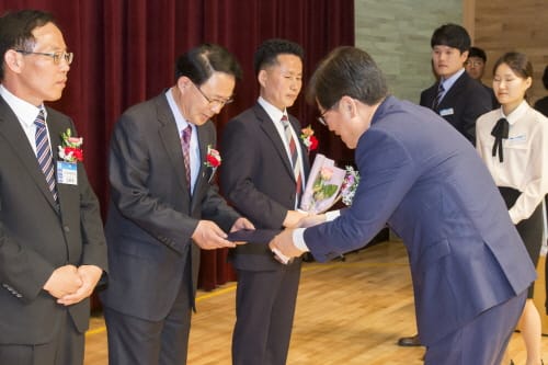 세종시교육청, 제37회 ‘스승의 날’ 행사 개최 post image