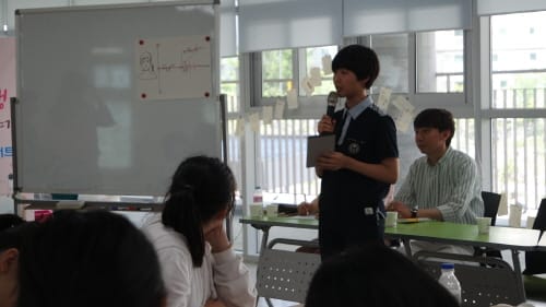 두루중학교, ‘나의 인생 책이야기’나눔 콘서트 개최 post image