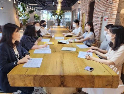 만족도 높은 급식 위해 영양사, 영양교사들이 모였다 post image