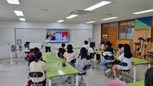 세종 새움초, 웹툰 작가 초청 ‘작가와의 만남’ 실시 post image