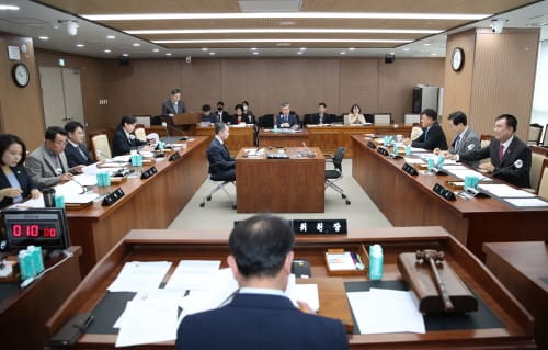 충남도의회 복환위, 양성평등 및 기후·환경 개선 심도 있는 논의 post image