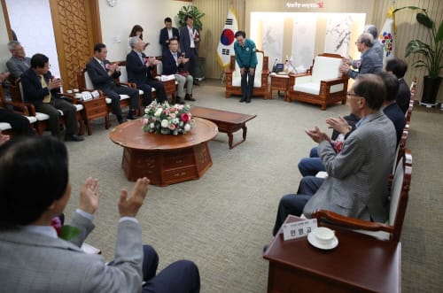 스승의 날 맞아 교육삼락회와 소통 post image