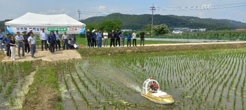 원격조종 무인 보트로 제초 방제 효과 톡톡 post image