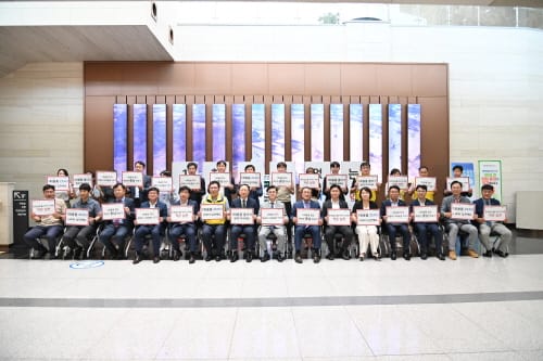 충남도청사 1회용품 ‘퇴출’ post image