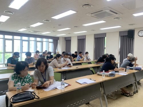 찾아가는 어르신 모바일 길잡이 사업 ‘순항 중’ post image