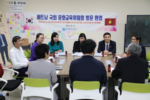 웬닥빙 베트남 국회 문화교육위원장, 세종시의회 예방 post image
