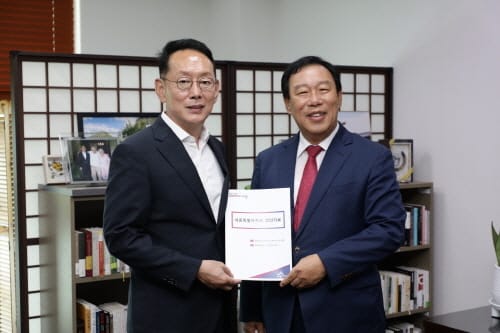 최민호 시장, 국회 방문… 행정수도 완성 가속도 post image