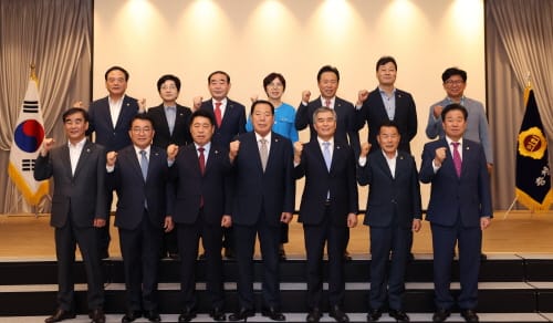 전국 시도의회 의장단 ‘지방의회 장기교육과정 확대 운영 등 건의안’ 채택 post image