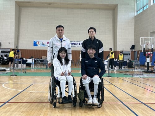‘전국 최고’ 세종휠체어펜싱 금빛 찌르기 통했다 post image