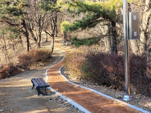 “세종 비학산서 맨발로 황톳길 함께 걸어요” post image