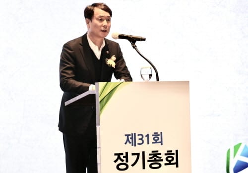 대전시의회 이상래 의장 “지역경제 발전 이바지, 전문건설인 노고에 감사” post image