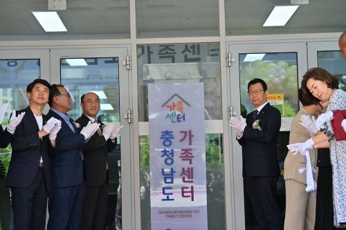 가족정책 ‘콘트롤타워’ 문 활짝 post image