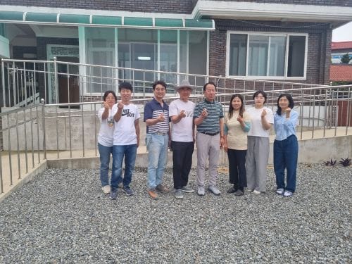 세종시민들, 피해 장애인 쉼터 '사랑의 집수리' 나서 post image