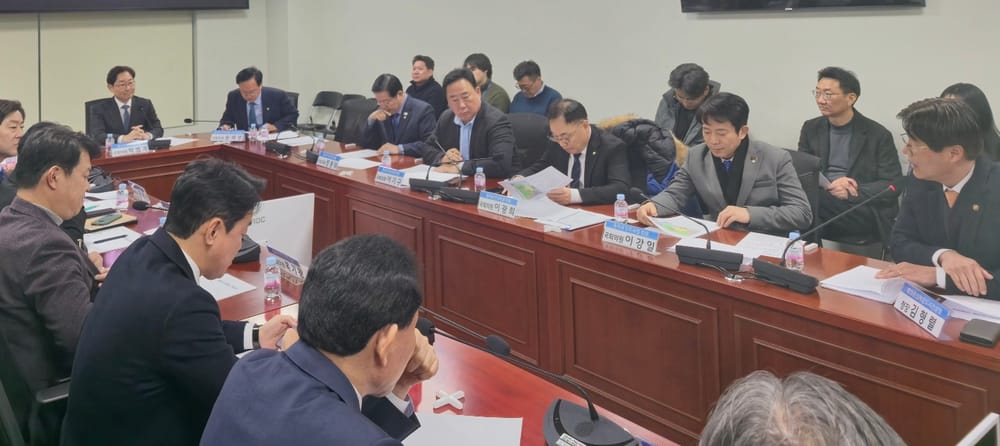 김형렬 행복청장, 충청권 국회의원 모임 참석 "실질적 행정수도 완성 위한 공감대 형성 노력" post image