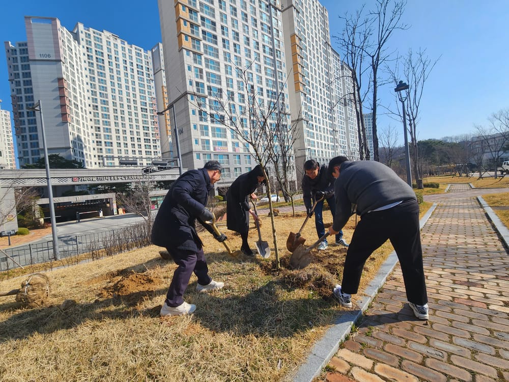 더 풍성해진 고운동 실개천 꽃복숭아길 즐겨요 post image