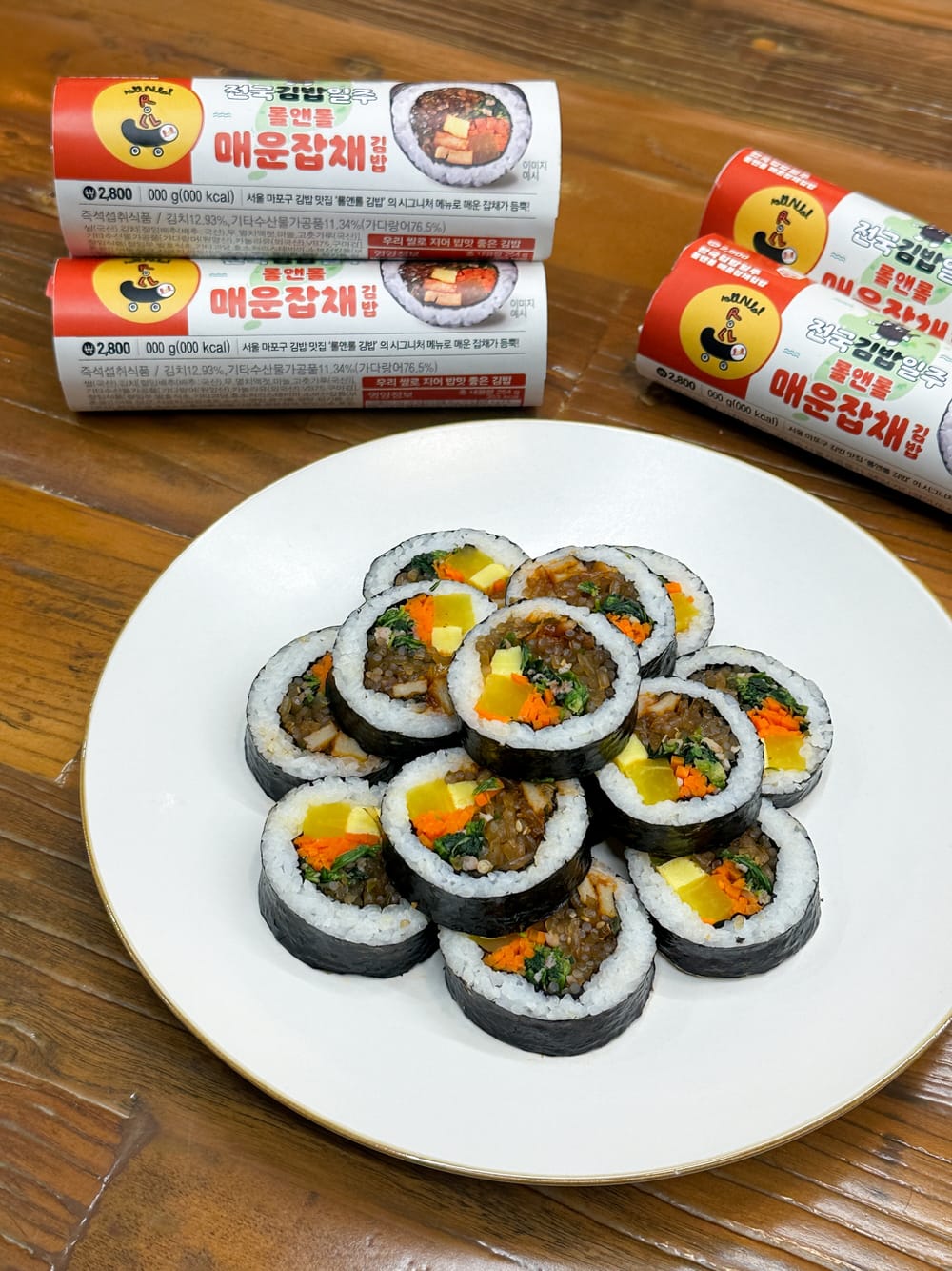 GS25-정다현 작가-소상공인, 3자 협업으로 전국 김밥 맛집 IP 상품 선보인다 post image