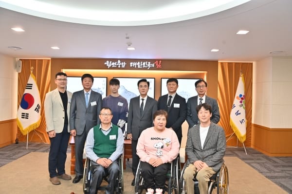 6개 기업·대학, 장애인 우수선수와 동행 post image