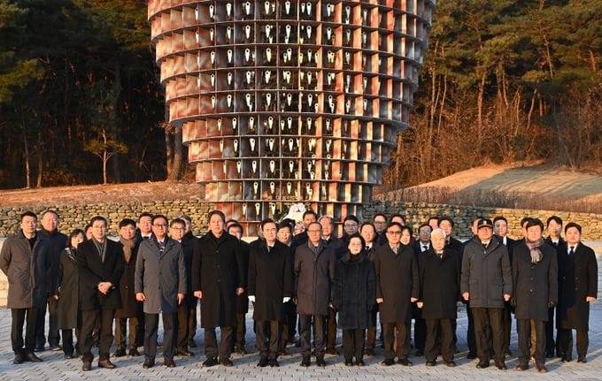 김태흠 지사, 병오년 맞아 신년 참배 post image