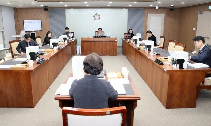 충청남도의회 보건복지환경위, 사회서비스원·공공의료원 주요업무 점검 post image