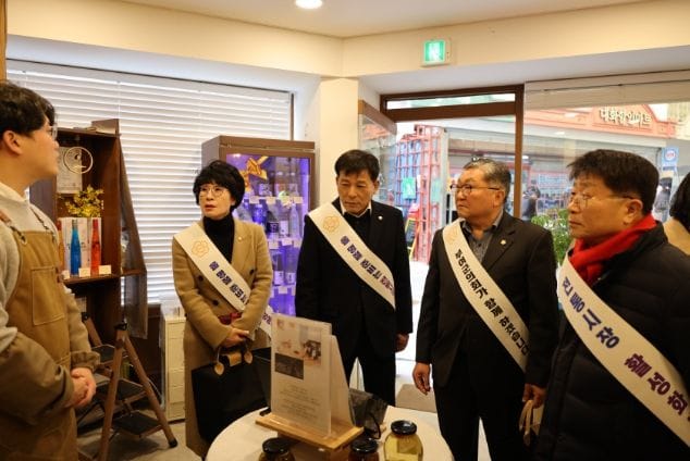 부여군의회, 설 명절맞이 전통시장 이용 캠페인 post image