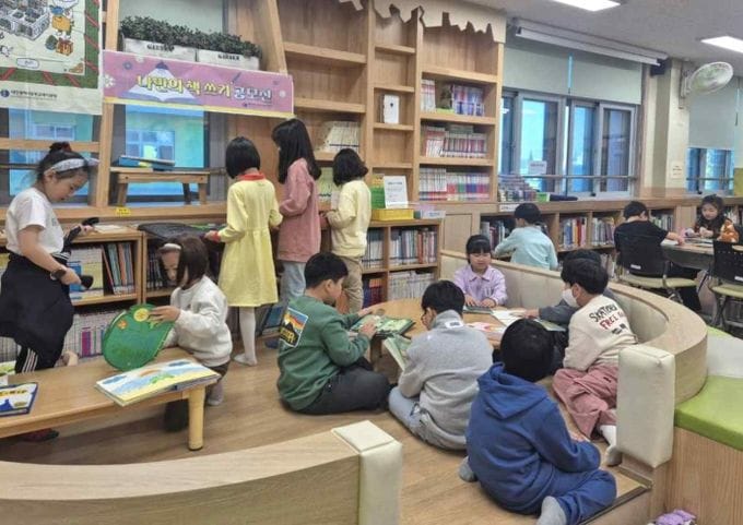 대전동부교육지원청, 학교로 찾아오는 세상에 하나뿐인 서점 운영 post image