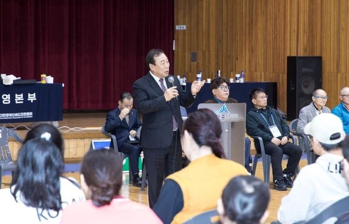 세종서 전국 장애인 배드민턴 선수들 기량 펼쳐 post image