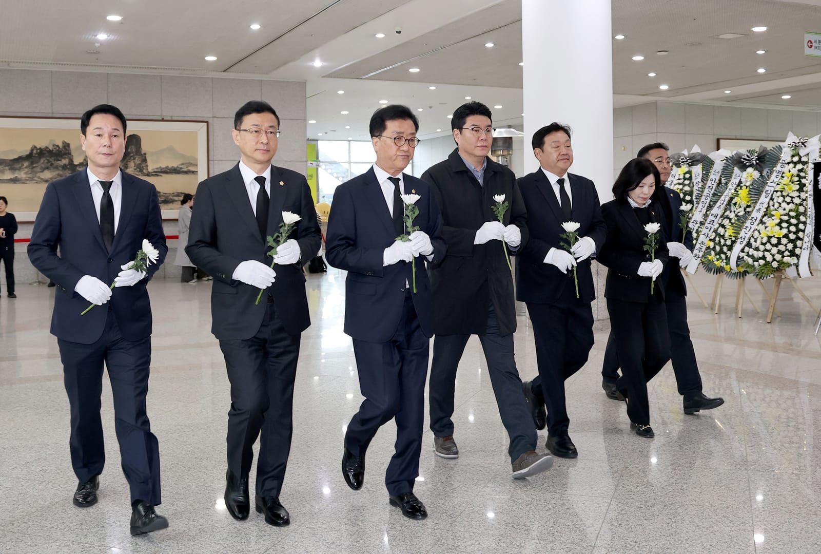 대전시의회, 문평동 화재사고 희생자 합동분향소 분향 post image