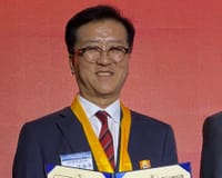 대전시의회 조원휘 의장, 바르게살기운동 ‘금장’수상 post image