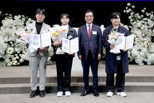 대전시의회 조원휘 의장 “규제가 아닌 생존, 다음 세대 지켜야” 28일, 2025 대전·세종·충남 환경인의 밤 행사 참석 post image