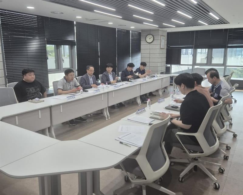 행복청 '교통사고 Zero화... 관계기관과 머리 맞대 post image