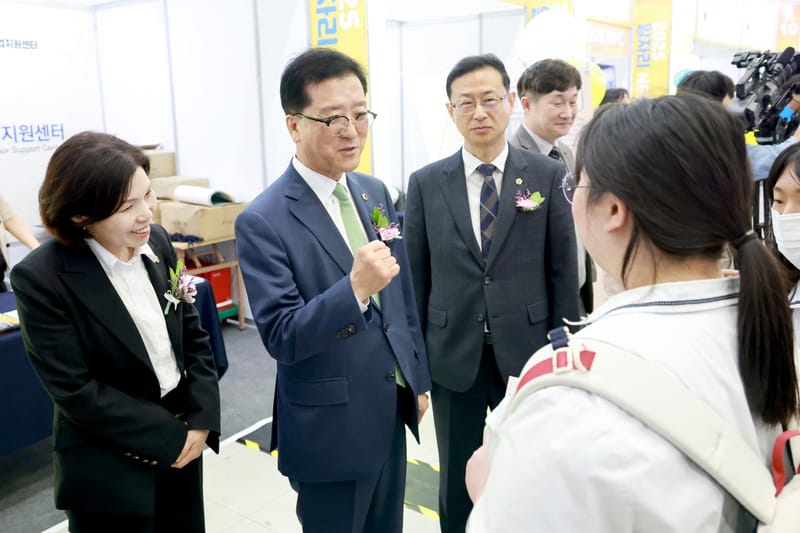 대전시의회 조원휘 의장 “힘찬 미래 향한 열정과 도전 응원” post image