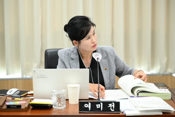 세종시의회 여미전 의원, “흡연문제, 아이들 눈높이에서 바라봐야 할 때” post image