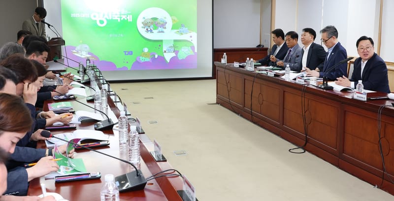 올여름 휴가 ‘2025 대전 0시 축제’로 시간여행 떠나자 post image