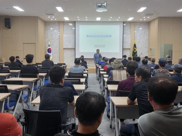 부여, 토마토 전국 최대 주산지 위상 '뿔나방 선제 차단'으로 지킨다 post image