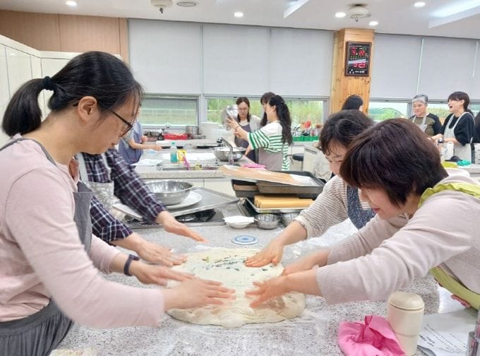 “우리 쌀·밀로 완성하는 달콤한 베이킹”... 대전시, ‘쌀맛집 베이킹 클래스’ 운영 post image