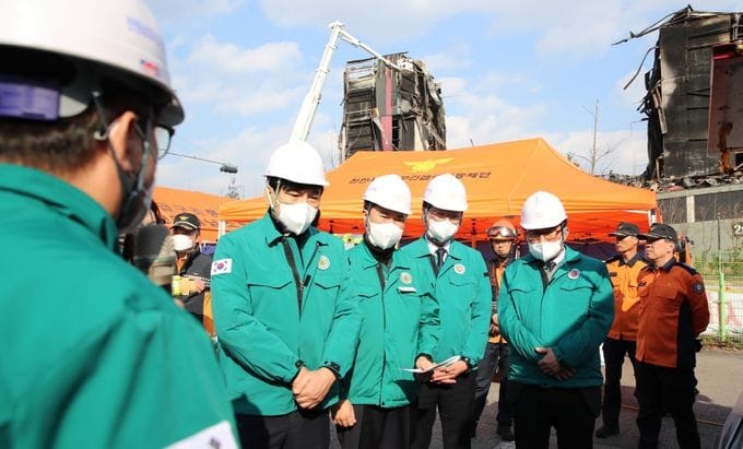 충청남도의회 기경위, 천안 이랜드패션 물류센터 화재 현장 방문 점검 post image