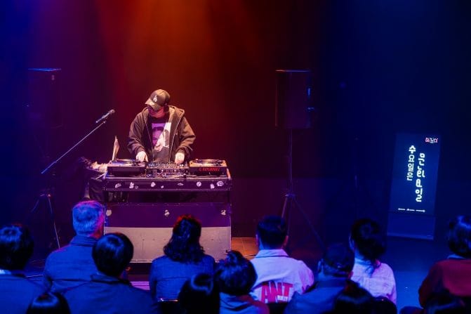 세종시문화관광재단, 바이닐 음감회로 ‘수요일은 문화요일’ 첫발 post image